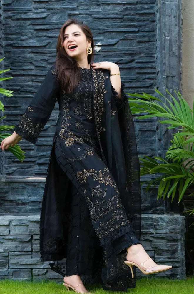 Plain Sober But Good Looking Black Net Gown Bollywood Style Girls Western  Dress | eBay